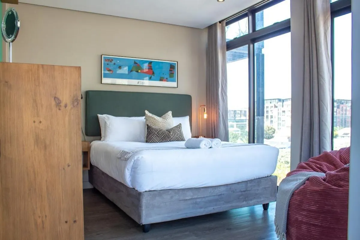 Apartment Two Bedroom Central & Secure Cape Town