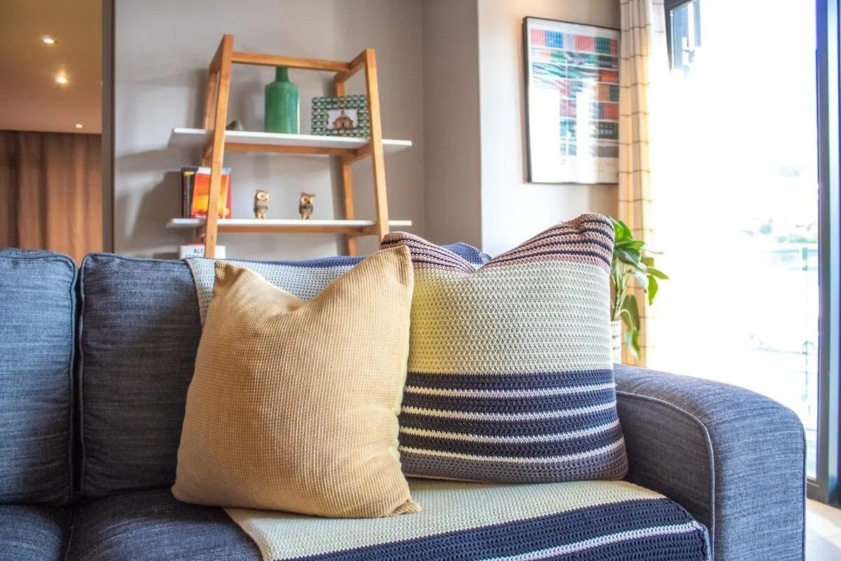 Two Bedroom Central & Secure Cape Town